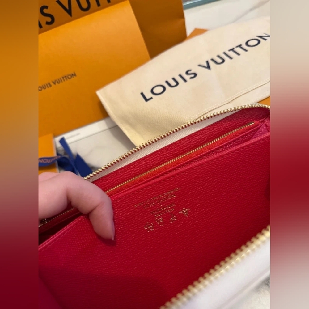 Louis Vuitton Zippy Wallet Cherry - Picture 8 of 12